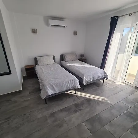 Вілла Oura - Large - Private Pool - 5 Bedrooms
