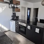 Oura - Large - Private Pool - 5 Bedrooms וילה *