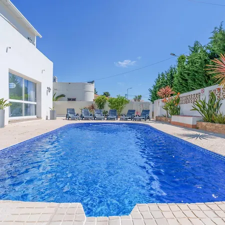 וילה Oura - Large - Private Pool - 5 Bedrooms אלבופיירה