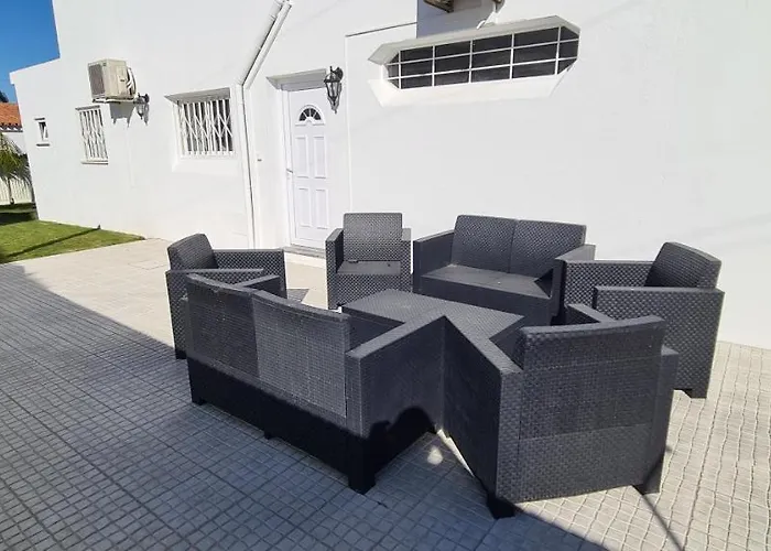 Oura - Large - Private Pool - 5 Bedrooms البوفيرا