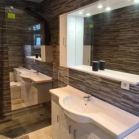 Villa Oura - Large - Private Pool - 5 Bedrooms